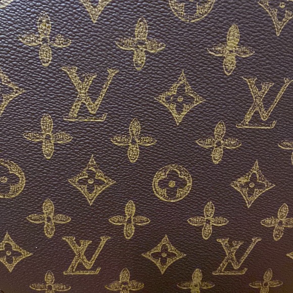 Louis Vuitton Runway Wheel Box Bag from Virgil Abloh Show #7 - Picture 9 of 12